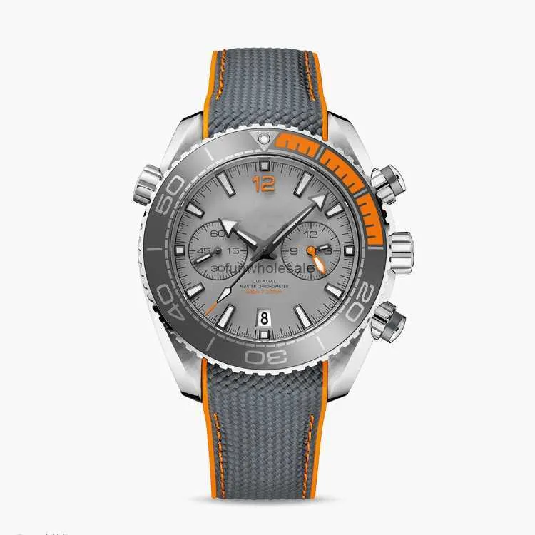 Европейский бренд 007 серии часов Quartz Quartz шесть игл полная рабочая резиновая бег второй часы