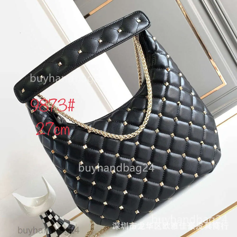 Sheepskin Vlogoo Designer Bag New Woman Valens Bags High Quality Shoulder Rock Stud Tote Handbags 2024 Leather Womens Rivet Underarm Crossbody Chain IBN4