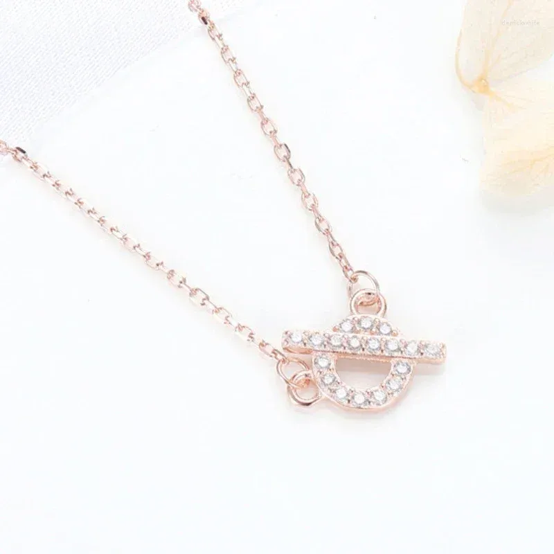 PENDANts Fashion giapponese e coreano Pure Silver Necklace Women's Luxury Stars Shining Zircon Collar Chain.