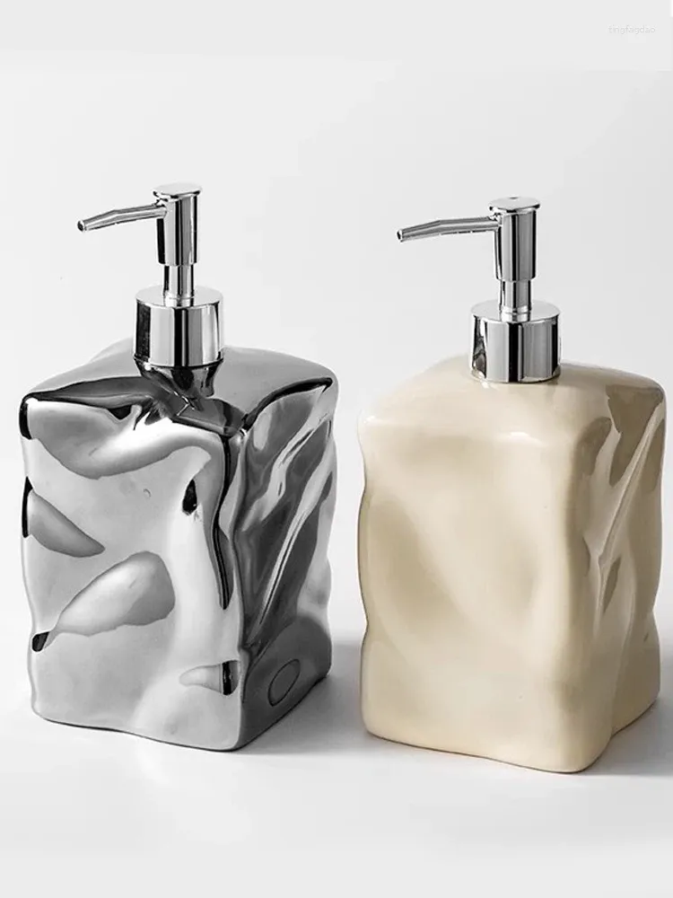 Storage Bottles Light Luxury Ceramic Shower Gel Dispenser Bottle Detergent Push Household Collecting Utensils Organizer