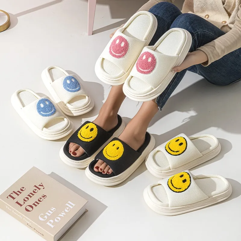 Summer New Smiling Couple Linen Slippers for Indoor Home Use Anti slip and Anti odor Men and Women Summer Feet Feeling Cool Slippers