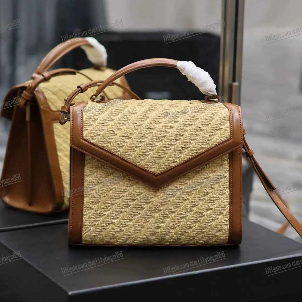 Sommerdesignerin gewebte Tasche Luxus Cassandra Umhängetasche Frauen Gras gewebtes Handtasche 10A Top -Qualität Strandtaschen TOTE CROSSBODY CASER