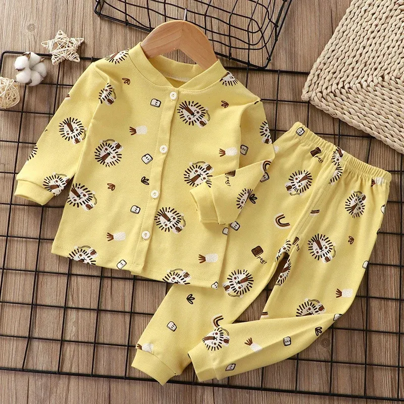 Dziecięcy chłopcy dziewczęta Pajama zestaw kreskówek Drukuj Cardigan Długie rękawy spodnie dziecięce stroje 2PCS Single Beddler Home Suit 240408