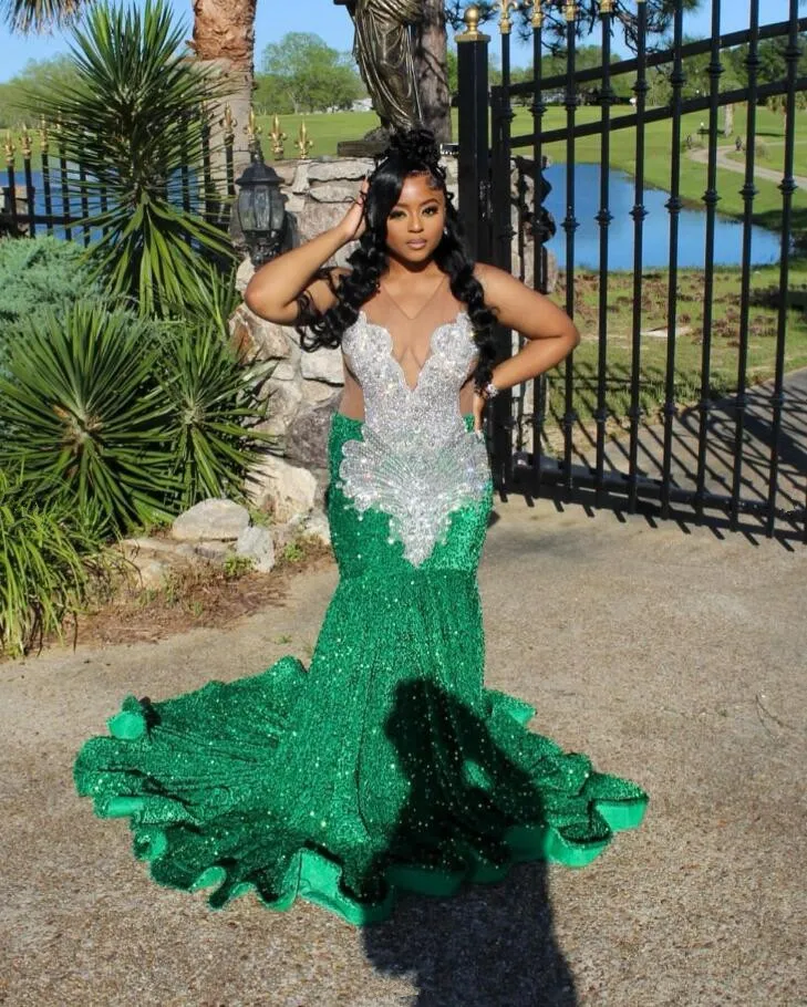 Emerald Green Farkly Mermaid Prom Geburtstag Gala Kleider für schwarzes Mädchen 2024 Luxus Diamant Velvet Abend Zeremonie -Kleid