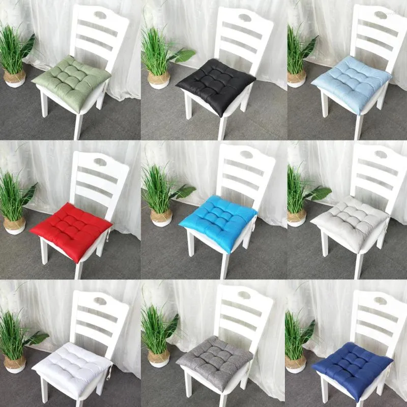 Oreiller carré doux coussin de chaise rembourrée matelassée avec cravate sur la salle à manger du jardin