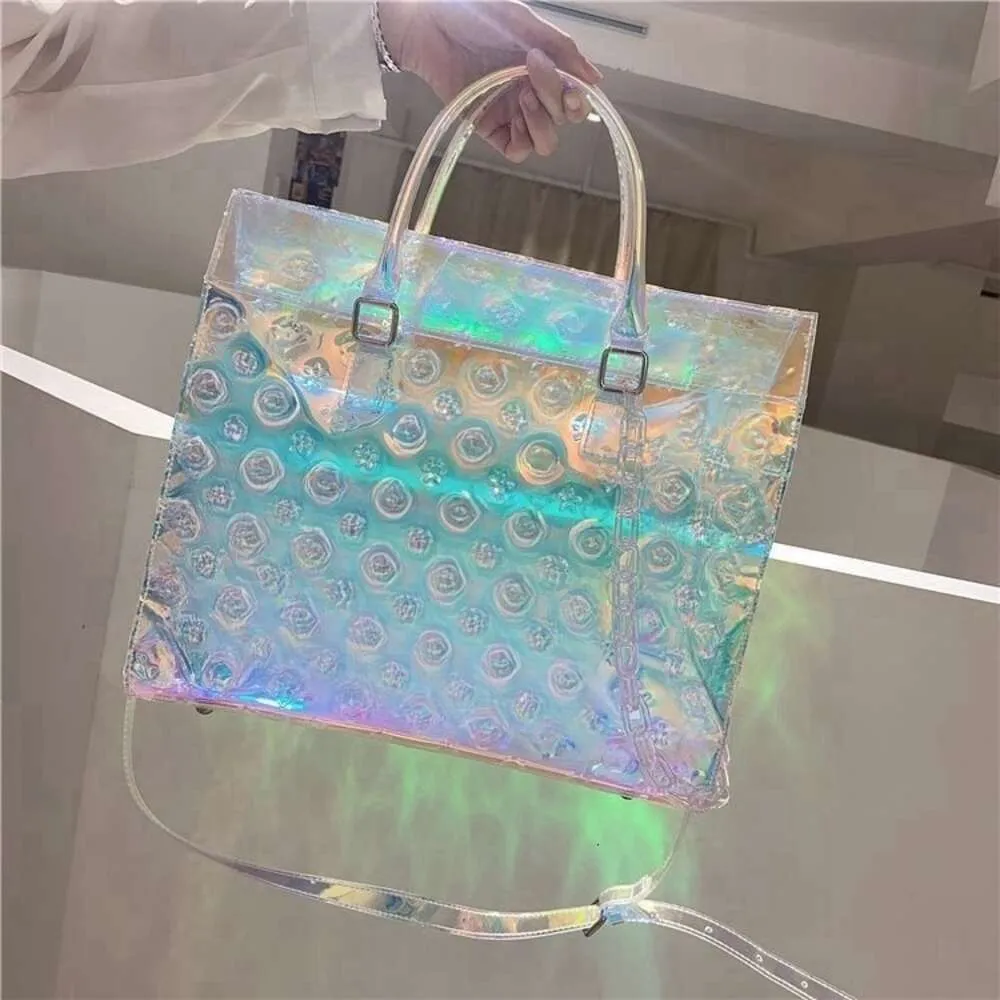 Modedesigner Tote Bar Single Shoulder Handväska Ny färgglad fyrkantig väska Akrylkedja Beach Bag Transparent Laser Fitness Semester Tide Shopping Bag