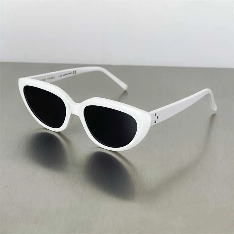 Óculos de sol designers Triângulo da família CL Olhos de gato Óculos de sol feminino Lisa Mesmo estilo Internet Tide Red Ins placa branca Sol