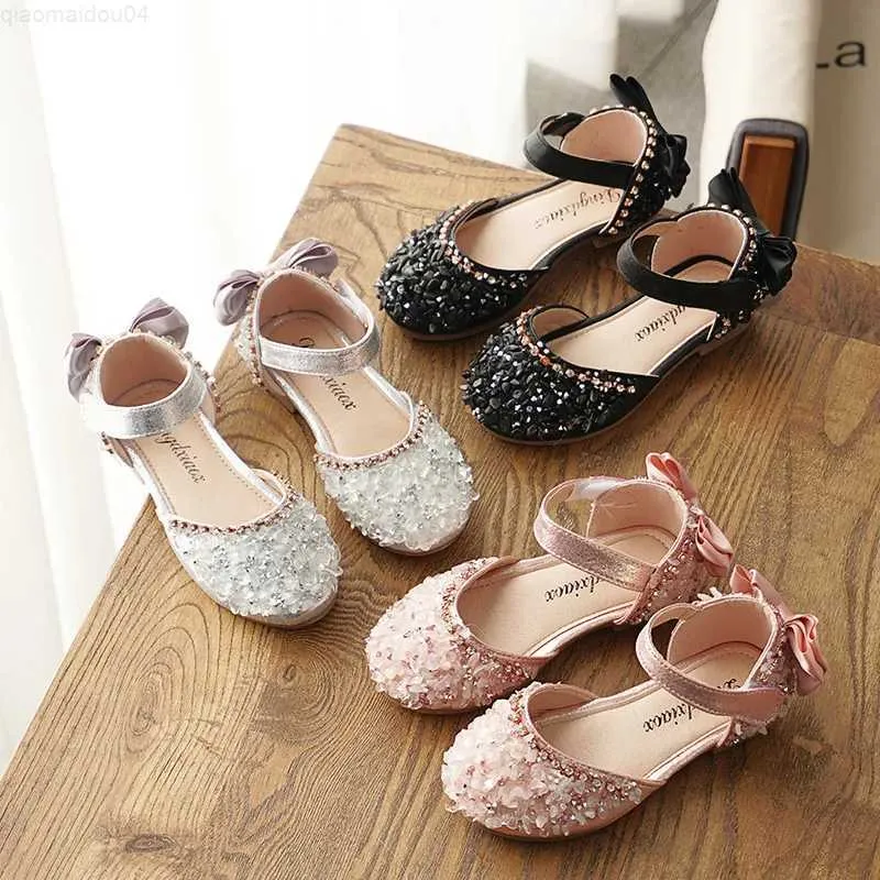 Slipper New Kids Leather Shoes Girls Wedding Shoes Children Princess Sandals Sequins Bow Girls Casual Dance Shoes Flat SandalsL2404