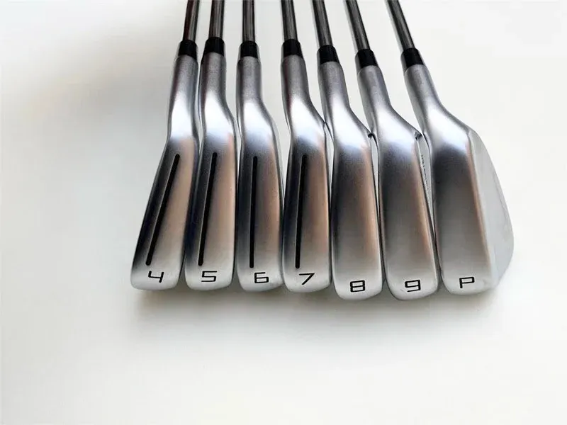 Kluby prawe ręce kluby golfowe 790 Irons 790 Golf Irons Silver 456789p R/S/Sr Flex Stal/Graphit Sal z pokrywą głowy