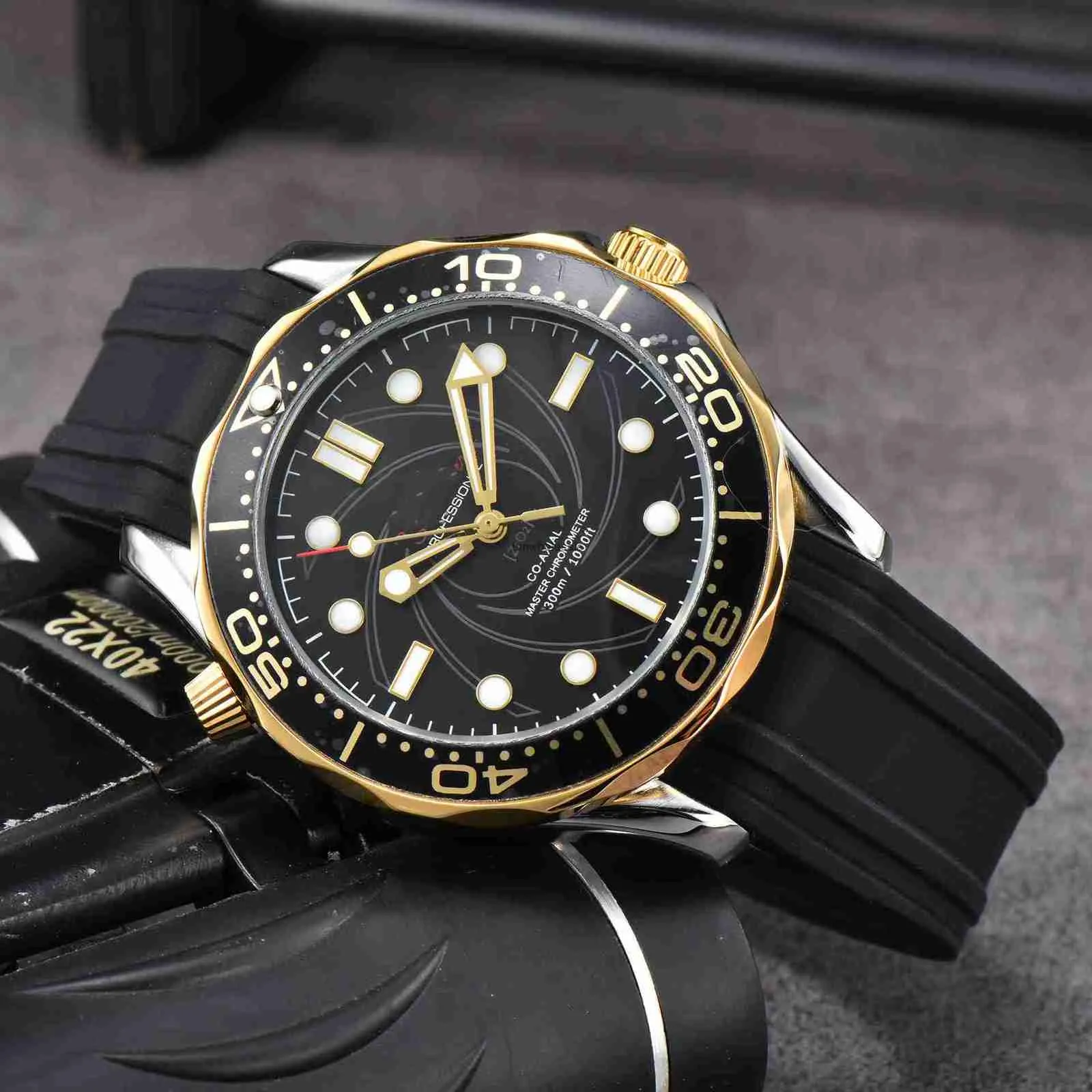 Europees merk volledige functie timing zakelijke luxe volledig automatisch mechanisch horloge kleine hoeveelheid013