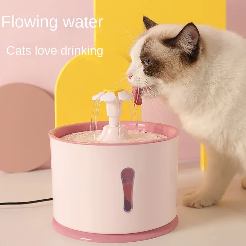 Suministra 2.4L Pet Cat Botiding Water Fuente dispensador con alimentador automático LED y carga de agua de agua USB