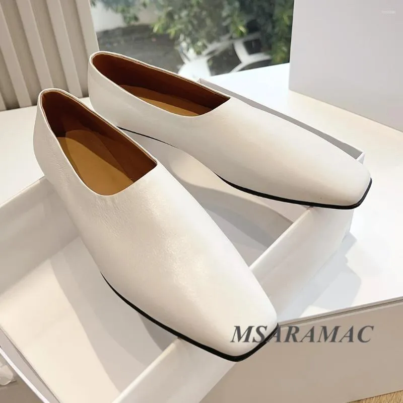 Casual schoenen beknopte stijl bruin lederen vierkant teen platte echte dames hoogwaardige loafers comfortabele wandeling