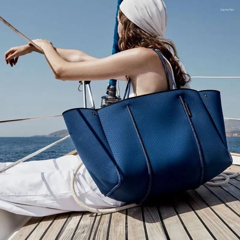 Luxury Neoprene Tote Handbag with Breathable Fabric and Top Handle Luxury Neoprene Tote Handbag with Breathable Fabric and Top Handle