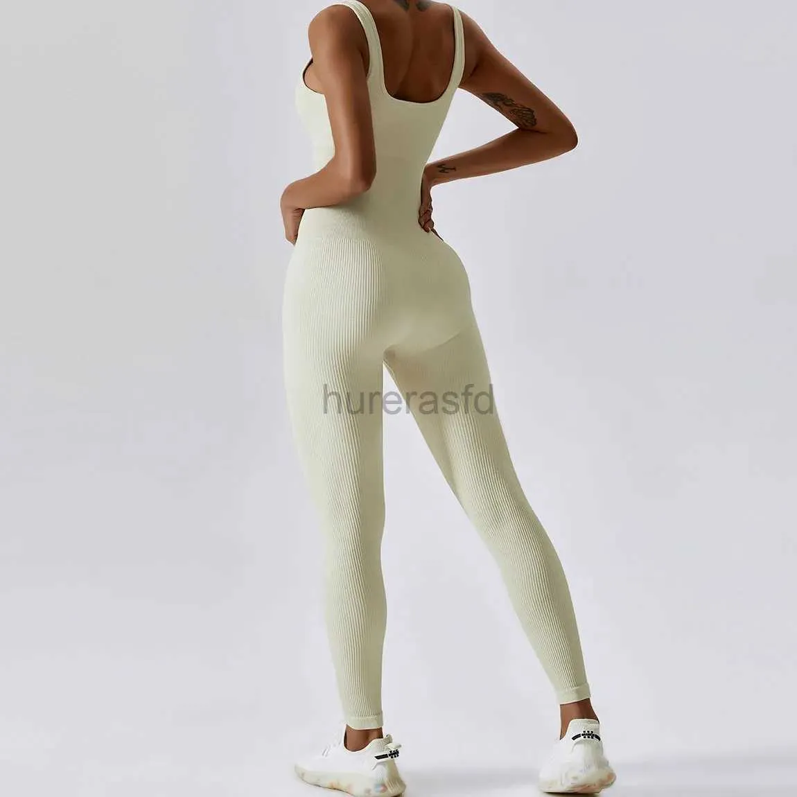 Active Set Yoga Jumpsuit Women 2023 Lycra Fleared Romper för Women Fitness Gym Overall Pilates Cloth Combinaison Femme Mono Mujer Brown 240424