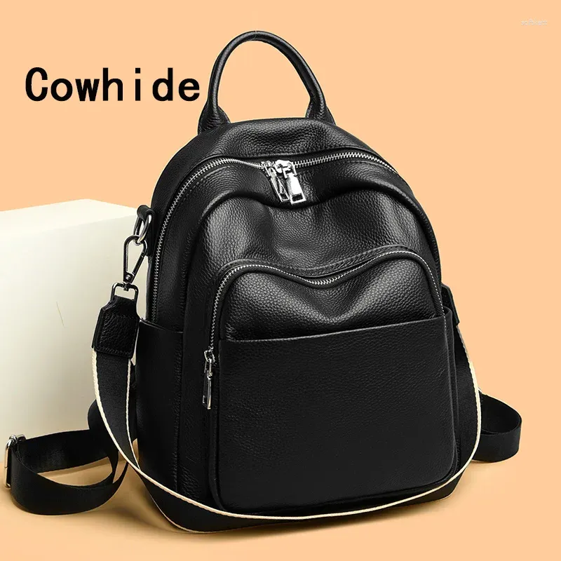 Sacs d'école Cow Hide Femme Femme's Backpack épaule 2024 Bag de voyage Fashion grande capacité avec des compartiments multiples poitrine poitrine