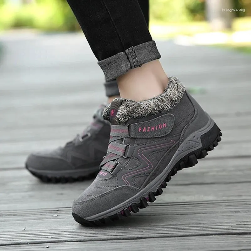 Casual Shoes European och American Leisure Sports Snow Boots For Women's 2024 Winter Outdoor Plush Warm Thick Soled Trafza