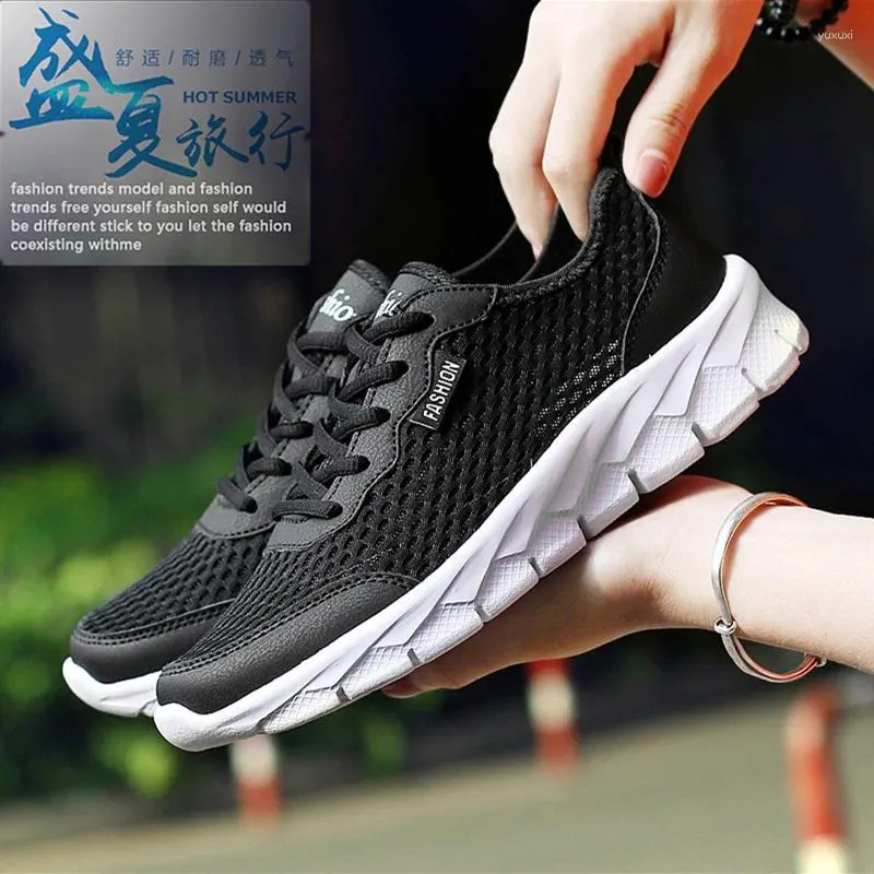 Casual Shoes 2024 Summer Men Breattable Lightweight Mesh Beach Water Sneakers Plus Size