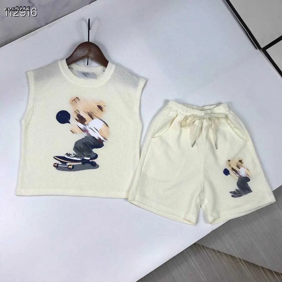 Fashion Baby Tracksuits Summer Jungen Set Kids Designer Kleidung Größe 90-150 cm Skateboarding ärmellose Weste und Shorts 24April