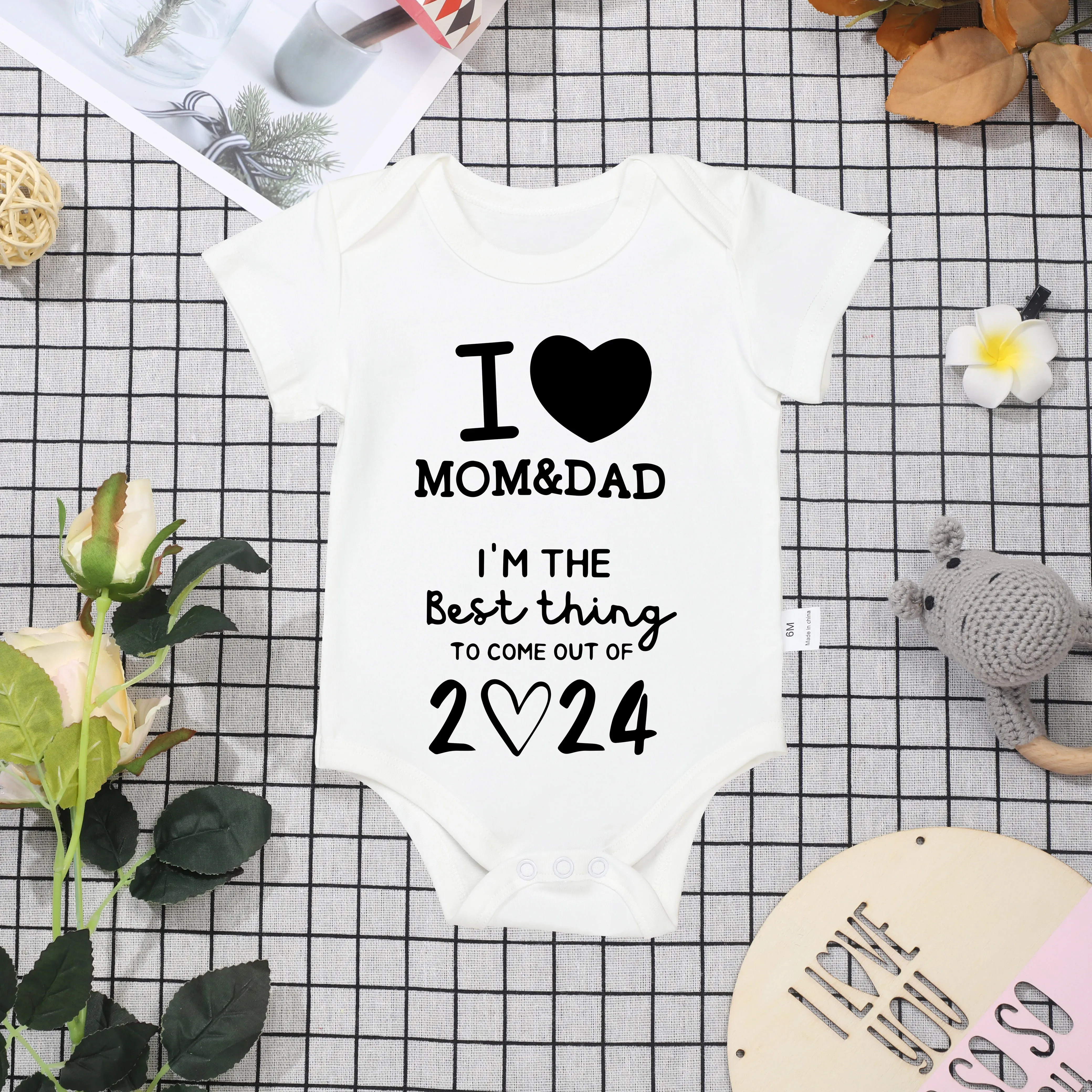 Endelar Baby Girl Boy Clothes White 100Cotton Comfy Newborn Romper Jag är det bästa att komma ut från 2024 Roliga 024m spädbarnsbodysuit