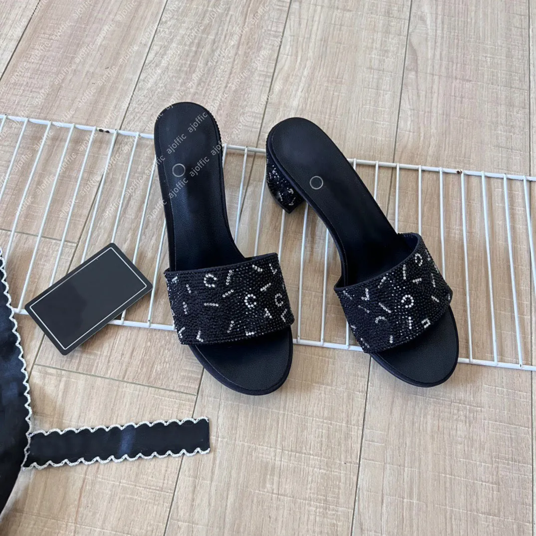 Heels Sandals Slippers Designer Sandal Water Diamond Letter Wedding Party Slides Flats Ankle Buckle Rubber Sole Mules Summer Beach Sexy Chunky Heel