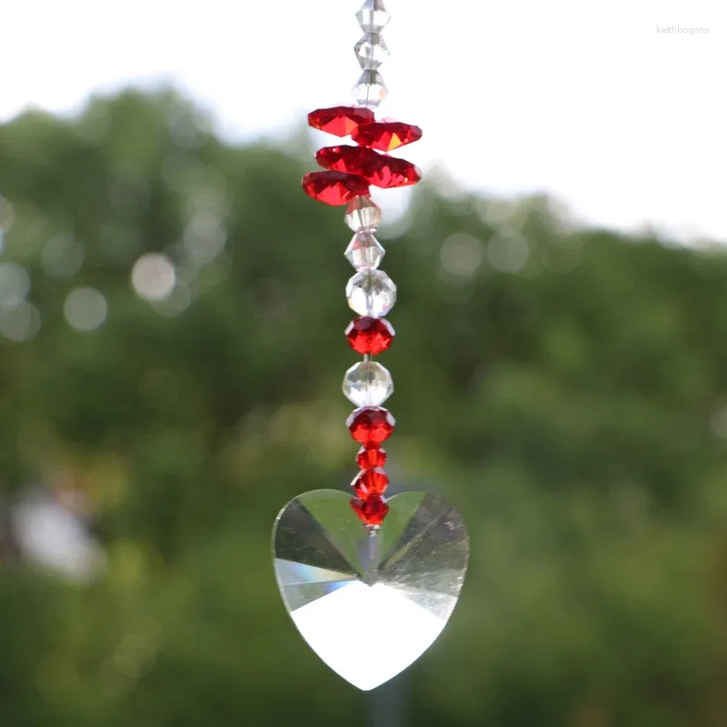 Decoratieve beeldjes 1 stks hangende chakra kristal liefde hart hanger regenboog suncatcher home party decoratie