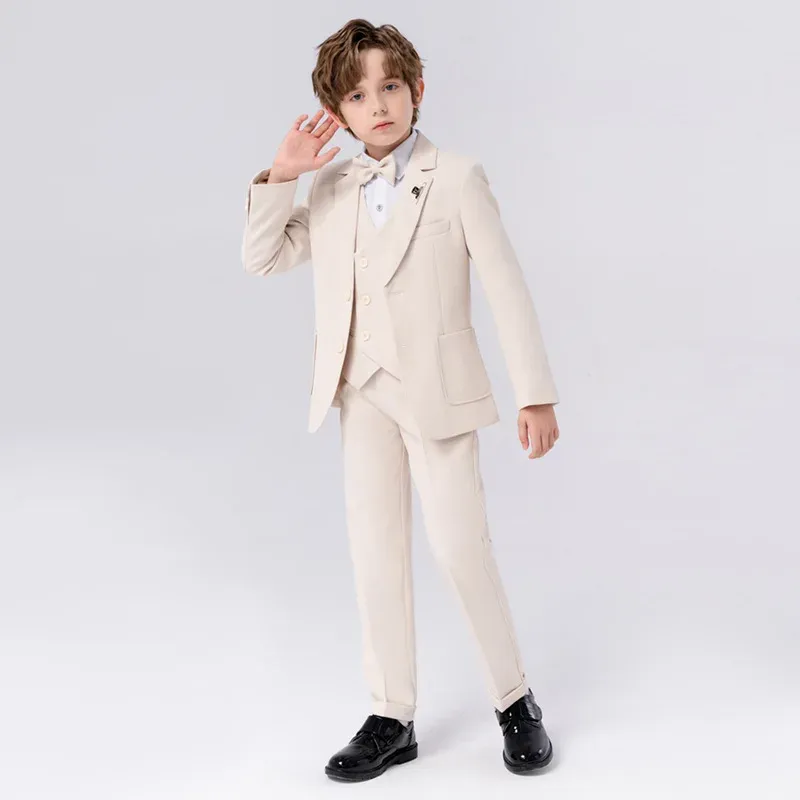 Blazers Children Formal Beige Suit Set Boy Blazer Pants Bowtie Clothes Kids Wedding Party Performance Catwalk Show Photogray Costume