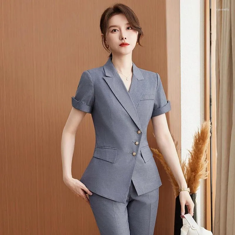 Pantalon féminin à deux pièces 2024 Fashion Grey Blazer Femmes Business Suits Pant et haut set Été Veste Ladies Work Wear Office Uniform Style