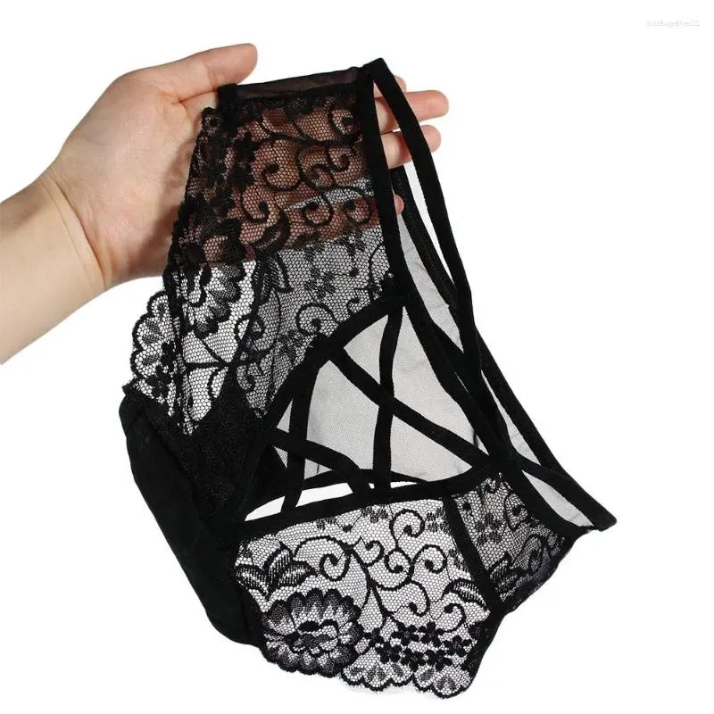 Fashion de culotte de femmes sexy en dentelle noire creuse