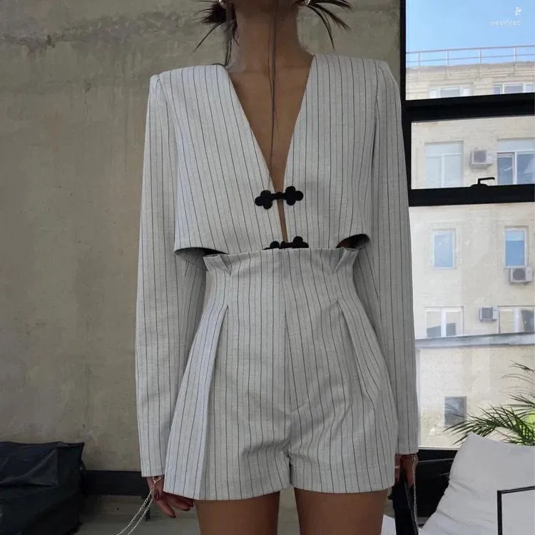 Suits-survêtements féminins 2024 Spring Wear Sense de conception unique chinois à manches longues Veurs top mante