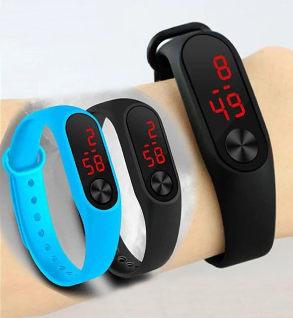 Boys Girls Kids Kids Students Sport Digital LED Watches New Mens Womens Outdoor Band Band Gift Watche9203813