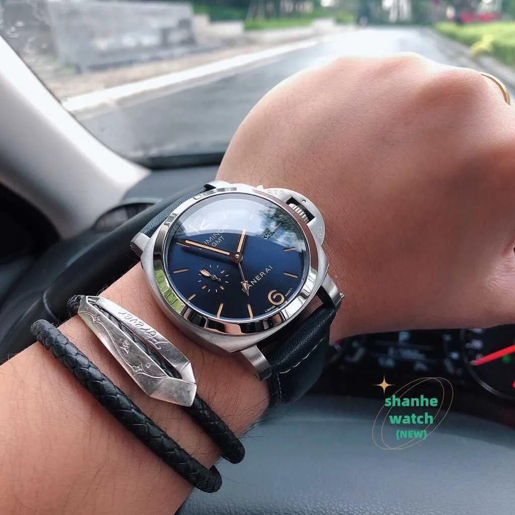 Designer Swiss Watch Luxury Mécanique Automatique Miroir saphir 44 mm * 13 mm en cuir importé Band HU13