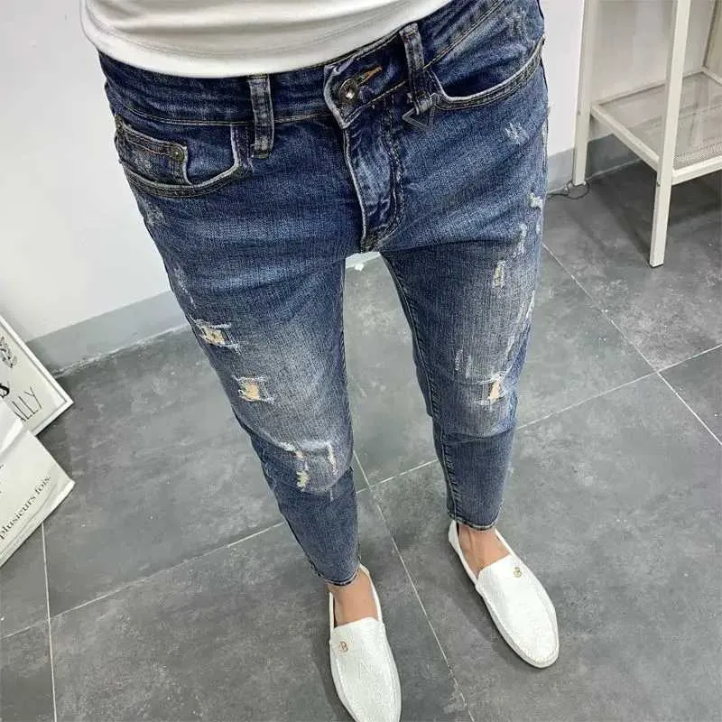 Men's Jeans Mens Korean Style Classic Jeans 2023 New Blue Ripped Jeans for Men Fashion Trendy Summer Skinny Ripped Hole Cargo Trousers 240423