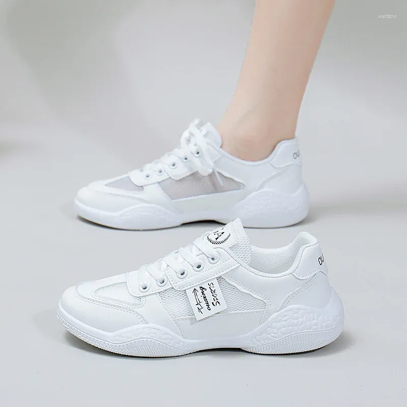 Casual schoenen Comemore Witte dames Verkoop Koreaanse vrouw 2024 Zomer Dikke bodem Breadbare schoensport mesh sneakers