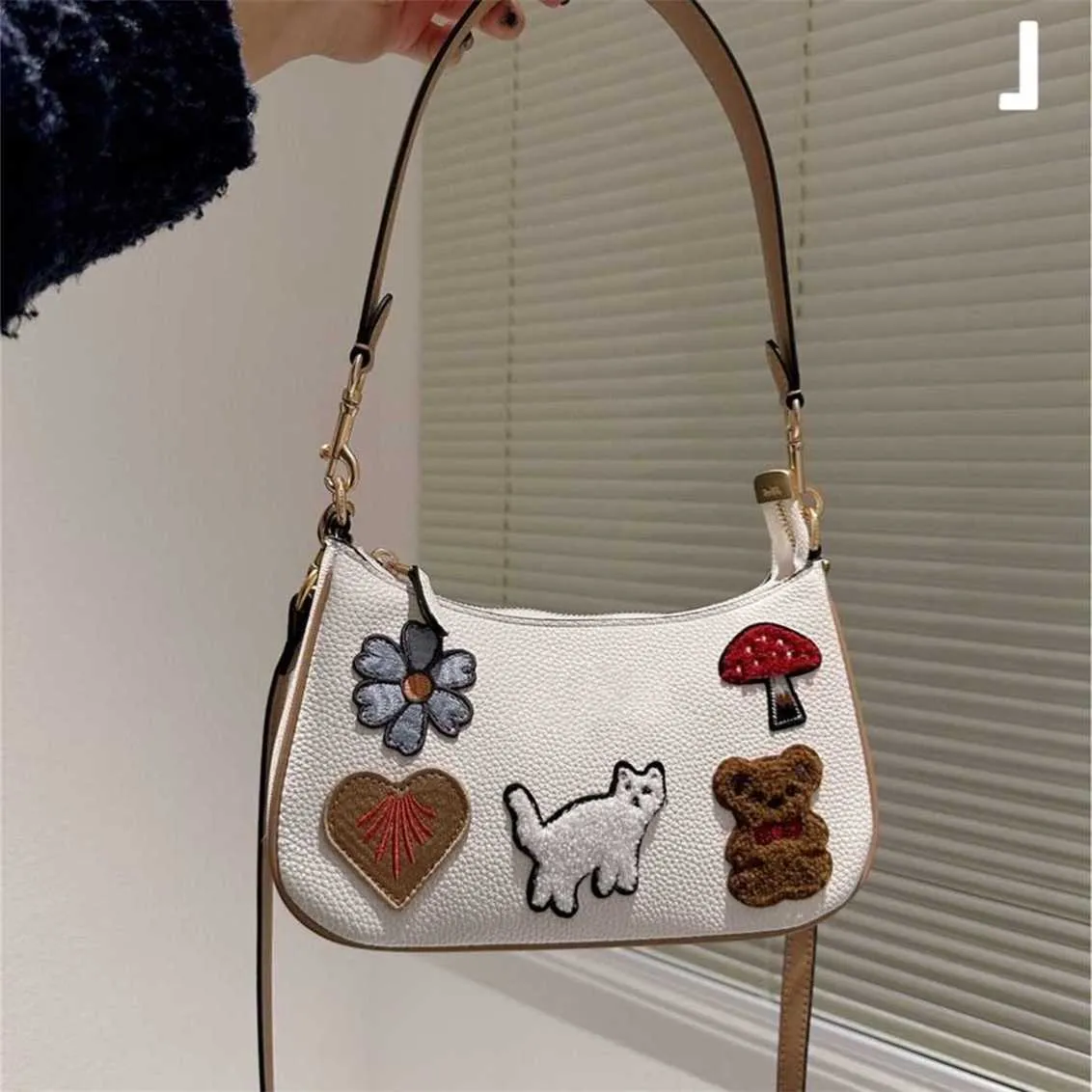 Sac fourre-tout haute définition Cartoon Animal mignon armonnier femme Stick Single Messager Mobile Phone Change Woman