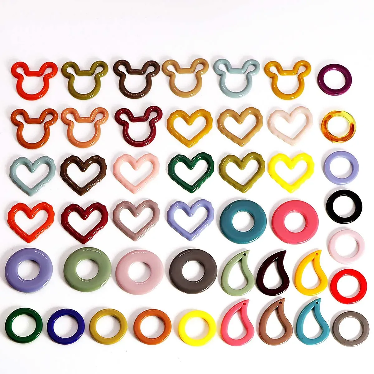 Colliers 100pcs mignon mini-coeur acrylique Collier Chaînes Connecteur de forme de bricolage