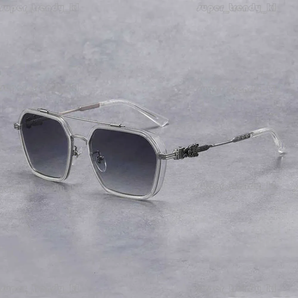 Designerin ch Sonnenbrillen Rahmen Herzmodische myopische doppelte reine Titanchrom -Brille Luxus Antiblau -Licht Brillen 97