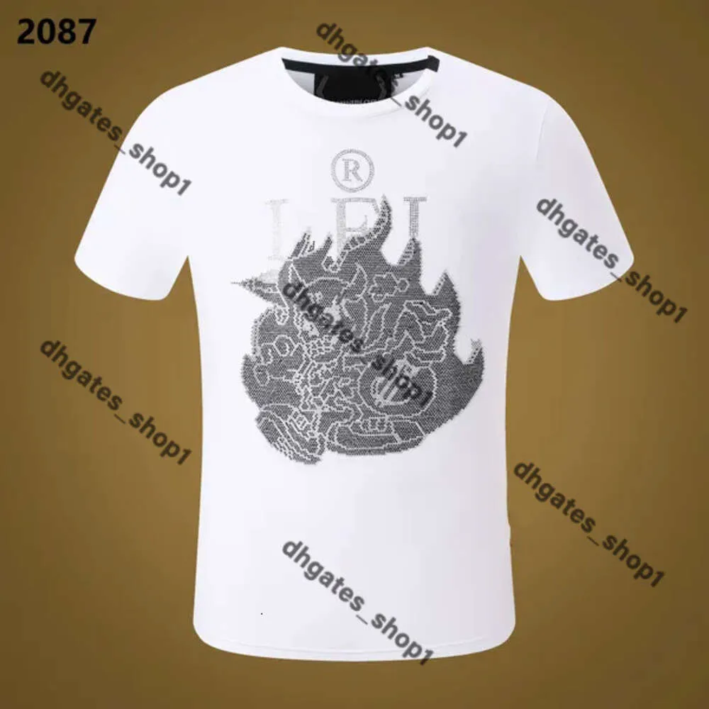 Plein Bear T-shirt Mens Designer Tshirts Vêtements de marque Rhingestone Skull Men T-shirts Classical High Quality Hip Hop Tshirt Top Tees Philipe Plein Shirt 746