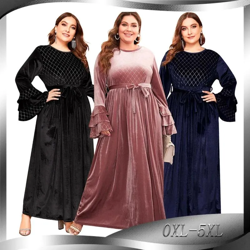 Vêtements ethniques Robe de taille plus pour femmes Velvet Muslim Fashion Dubai Abaya Robes longues avec châssis Islam African Musulman