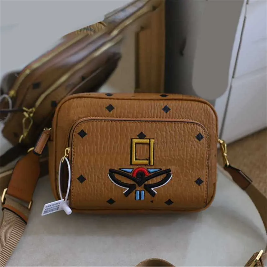 HIP MC Snapstrendy Designer Bag unisex kamerapåsar Brown Luxury Handväska Fashion Wide Strap Shoulder Bags Multifunction Purse Cross Body Bags 220905/231015