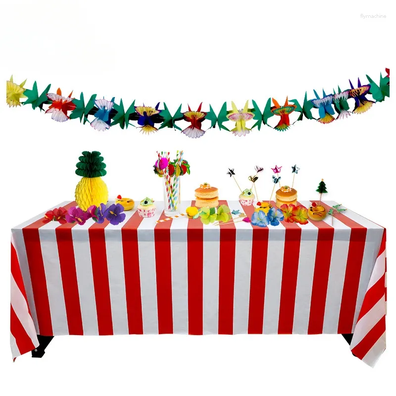 Tischtuch Family Party Zirkus Weihnachten Rot und Weiß gestreifte Tischdecke Urlaubsumgebung Requisiten Layout -Atmosphäre