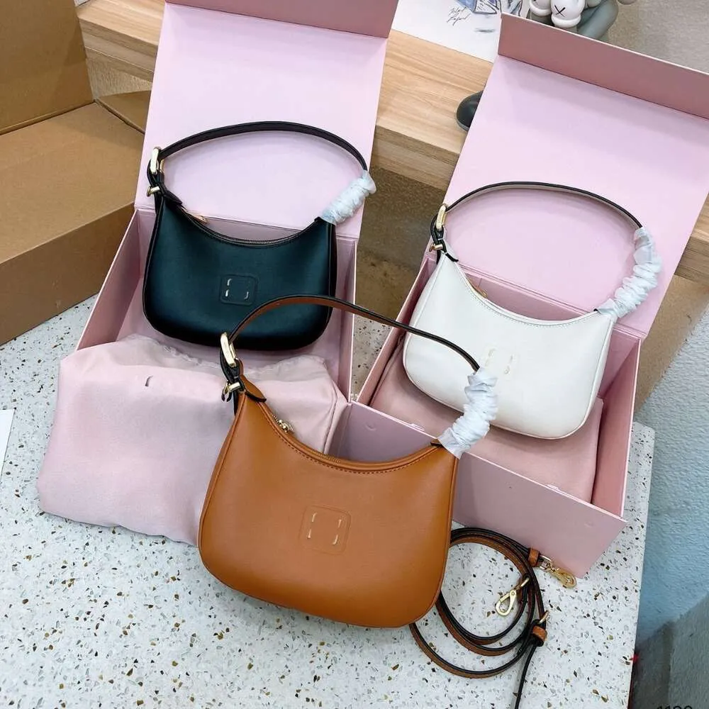 2023 Zhang Yuanying Same Style Cowhide Underarm Handheld Crescent Simple and Advanced Single Shoulder Half Moon Bag