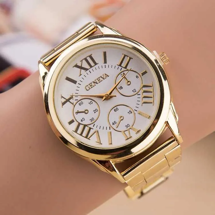 Relógios de pulso 2024 Nova marca 3 Eyes Gold Genebra Casual Quartz Assista Mulheres Vestido de aço inoxidável relógios Relógio feminino ladies relógio Hot Sale 240423