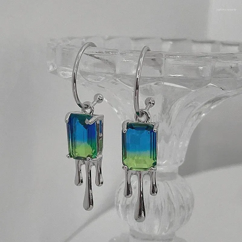 Boucles d'oreilles en peluche simple énoncé romantique Blue-Green Green Gradient Zircon Europe et American Minimalist Niche Design Valentine Gift