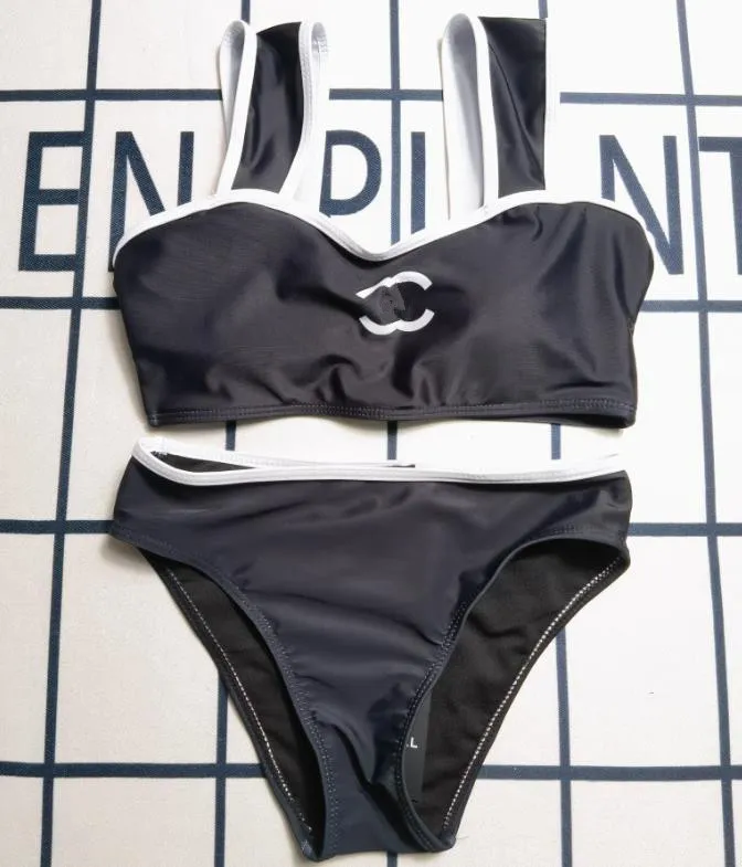 24cc de créateur d'été de maillots de bain féminin luxe de luxe pour femmes maillots de bain une pièce de plage confortable et élégante