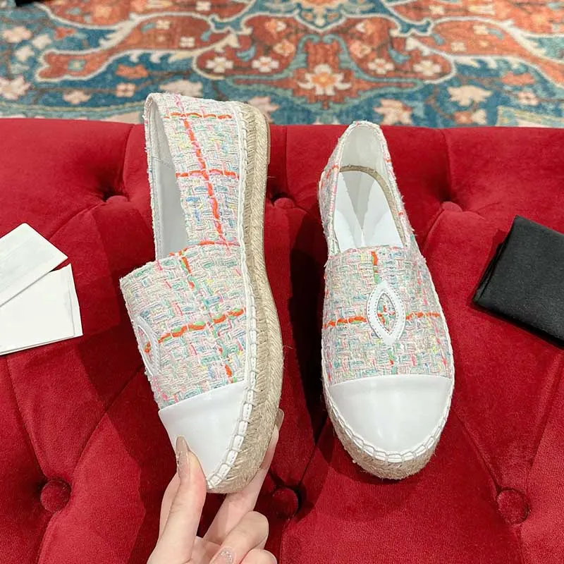 Kvinnor loafers glider på klänningskor designer luxurys klassiska rosa plattform klackar balett sko damer oxfords espadrilles girs sommar utomhus fritid sko avslappnad sko