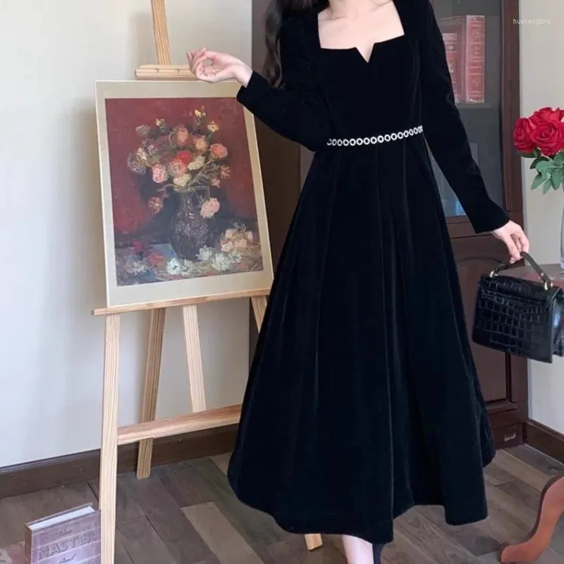 Mid Length Black Dress: Elegant Velvet Midi Dress, Vintage Autumn Winter  Style, Plus Size Black Velvet Dress Available, Square Collar, High Waist,  ...