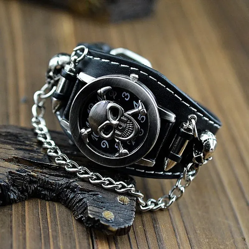 Cois Black Skull Avantgarde Fashion de haute qualité pour hommes de haute qualité Retro Punk Watch Boys Garçons Girls Watch Tirzon Corloge de montre en cuir