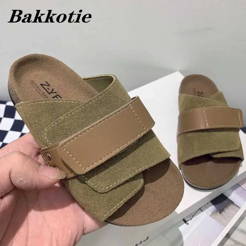 Sandali per bambini pantofole estate per bambini bambini marchi ragazzi sport spiaggia sanali scarpe casual per bambini inflitta flop sola morbida all'aperto 240423