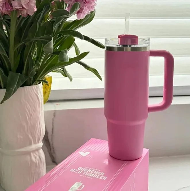 الولايات المتحدة الأمريكية الشتاء الوردي H2.0 40oz أكواب Cosmo Pink Parade Tumblers Car Cucs Stainsal Steel Target Red Flamingo Coffee Gift Parkle