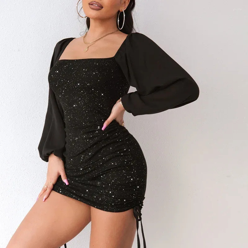 Lässige Kleider sexy funkelnde Nachtclub Bodycon Kleid Herbst quadratische Nackenblase Langarm Slim Mini Frauen Rückenlose Plissee Party